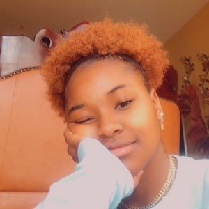 Meet your Posher, Aria